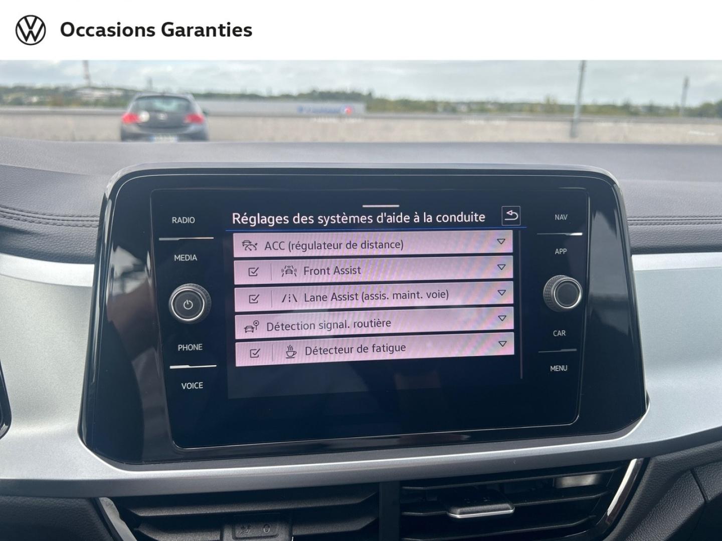 Voitures occasions VOLKSWAGEN T-ROC Life Plus Cesson-Sévigné