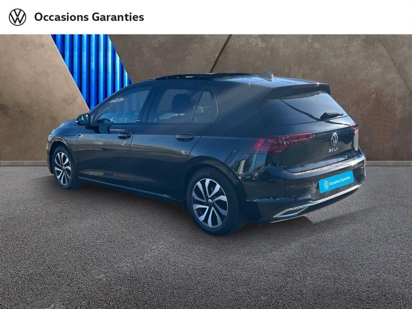 Voitures occasions VOLKSWAGEN GOLF Life Business Cesson-Sévigné