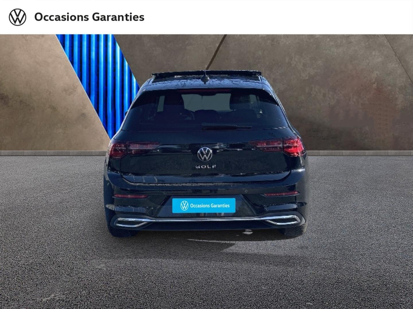 Voitures occasions VOLKSWAGEN GOLF Life Business Cesson-Sévigné