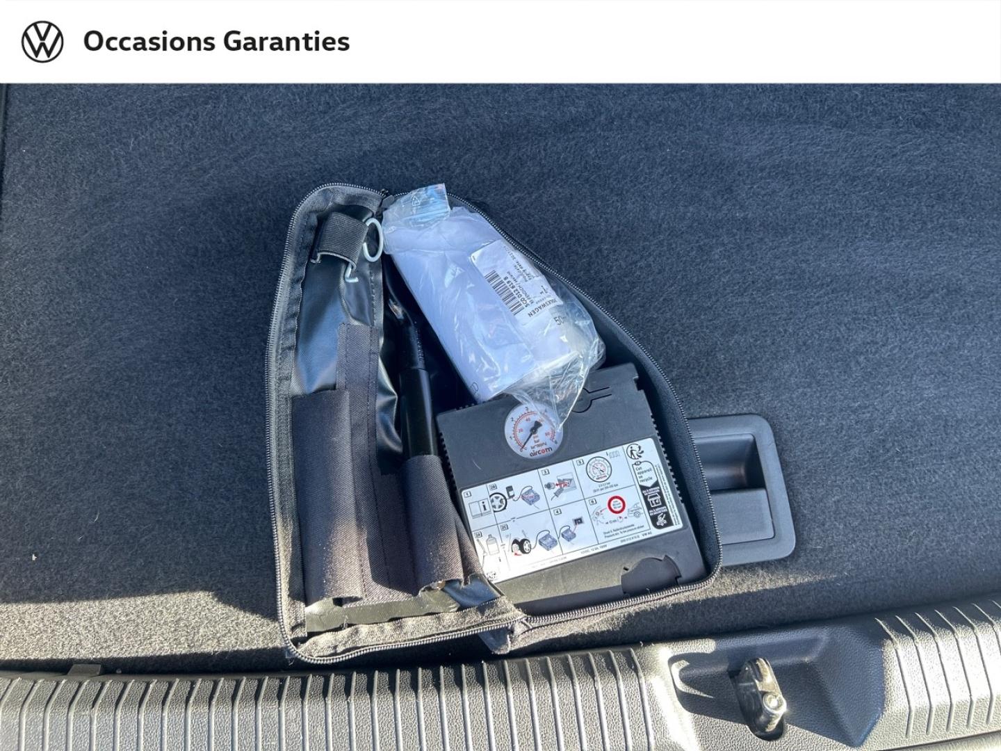 Voitures occasions VOLKSWAGEN GOLF Life Business Cesson-Sévigné