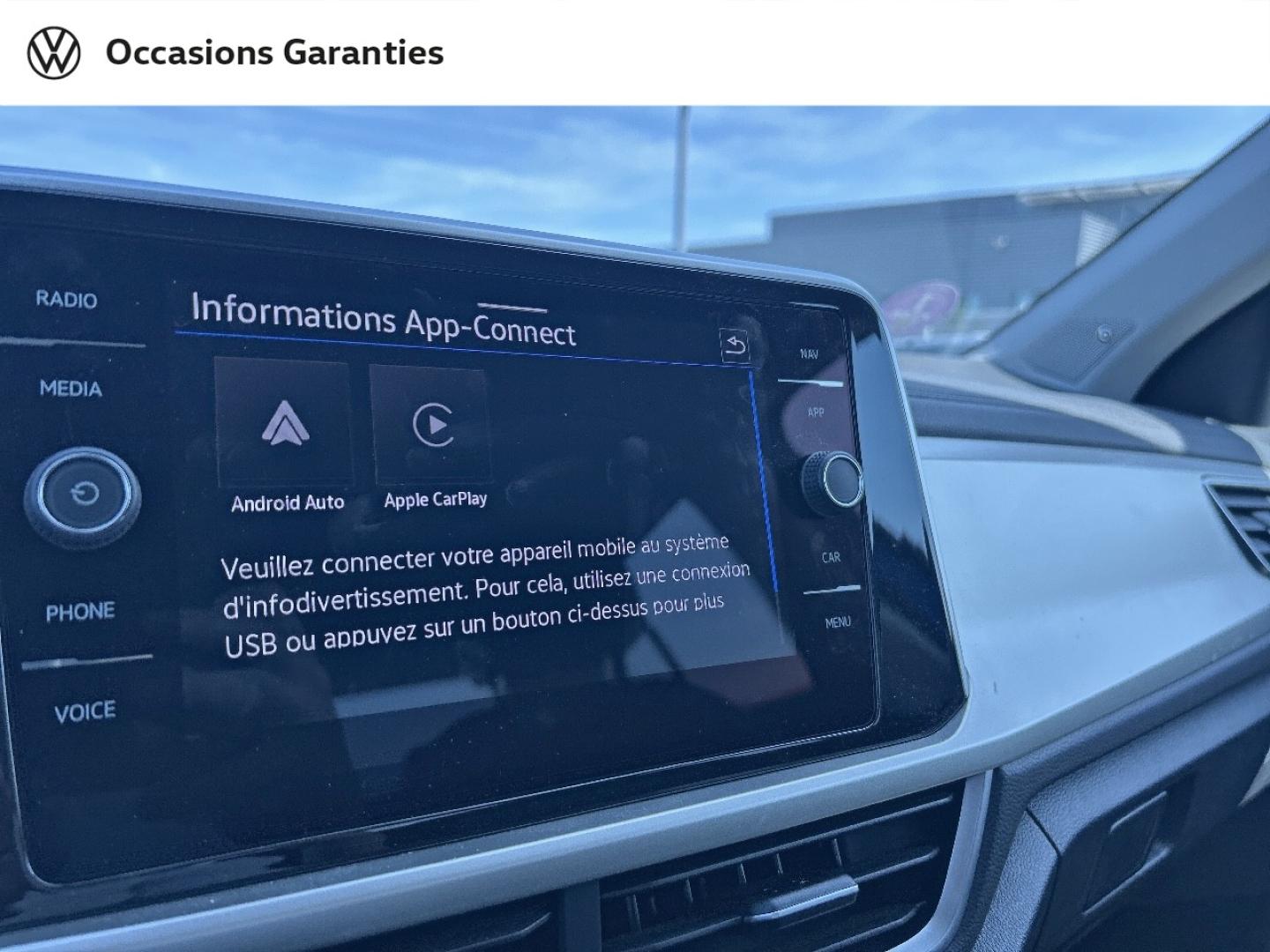Voitures occasions VOLKSWAGEN T-ROC Base Cesson-Sévigné