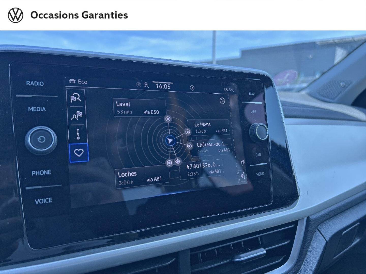 Voitures occasions VOLKSWAGEN T-ROC Base Cesson-Sévigné