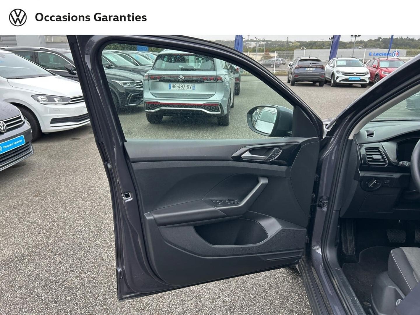 Voitures occasions VOLKSWAGEN T-CROSS VW Edition Cesson-Sévigné