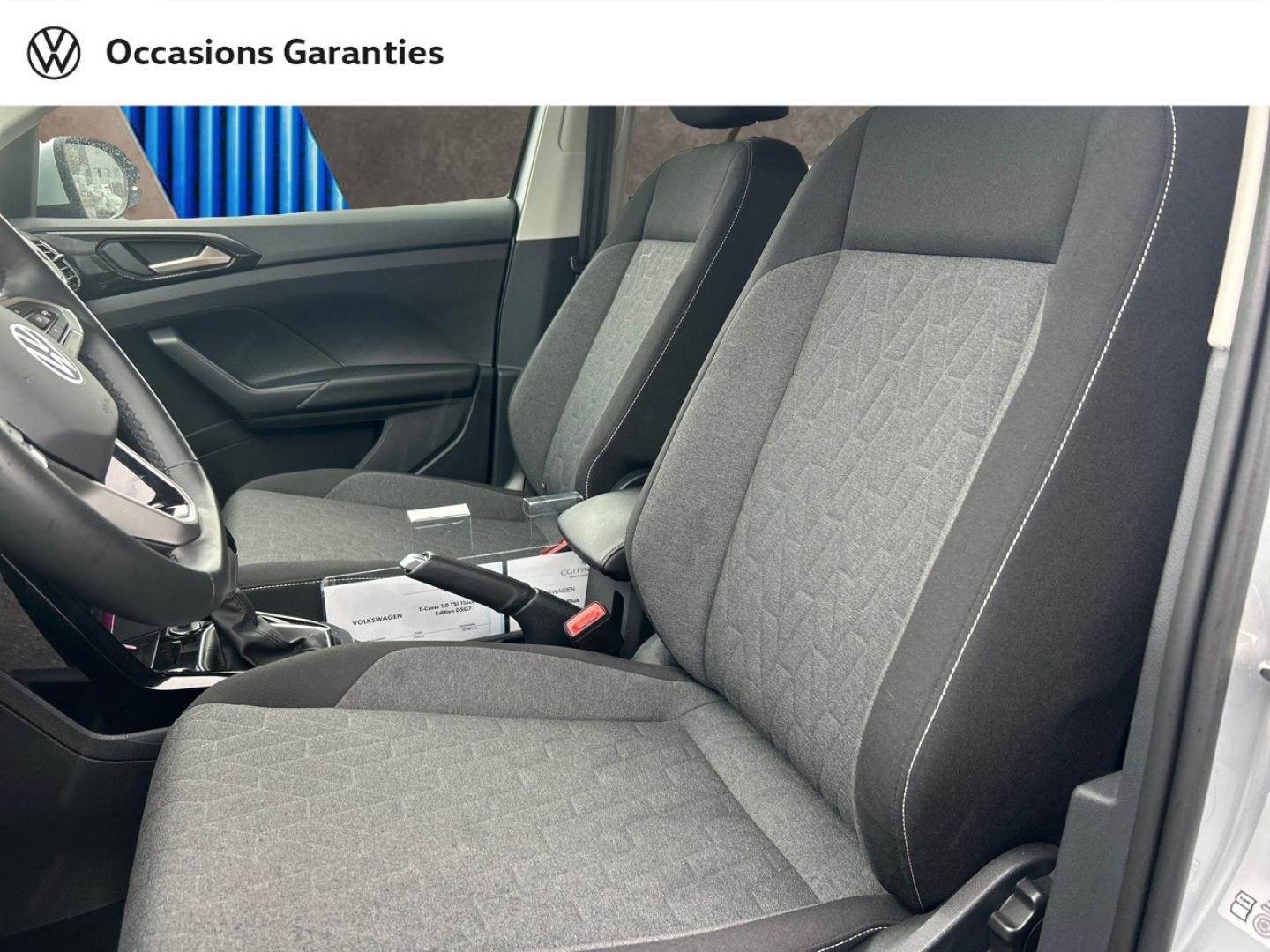 Voitures occasions VOLKSWAGEN T-CROSS VW Edition Cesson-Sévigné