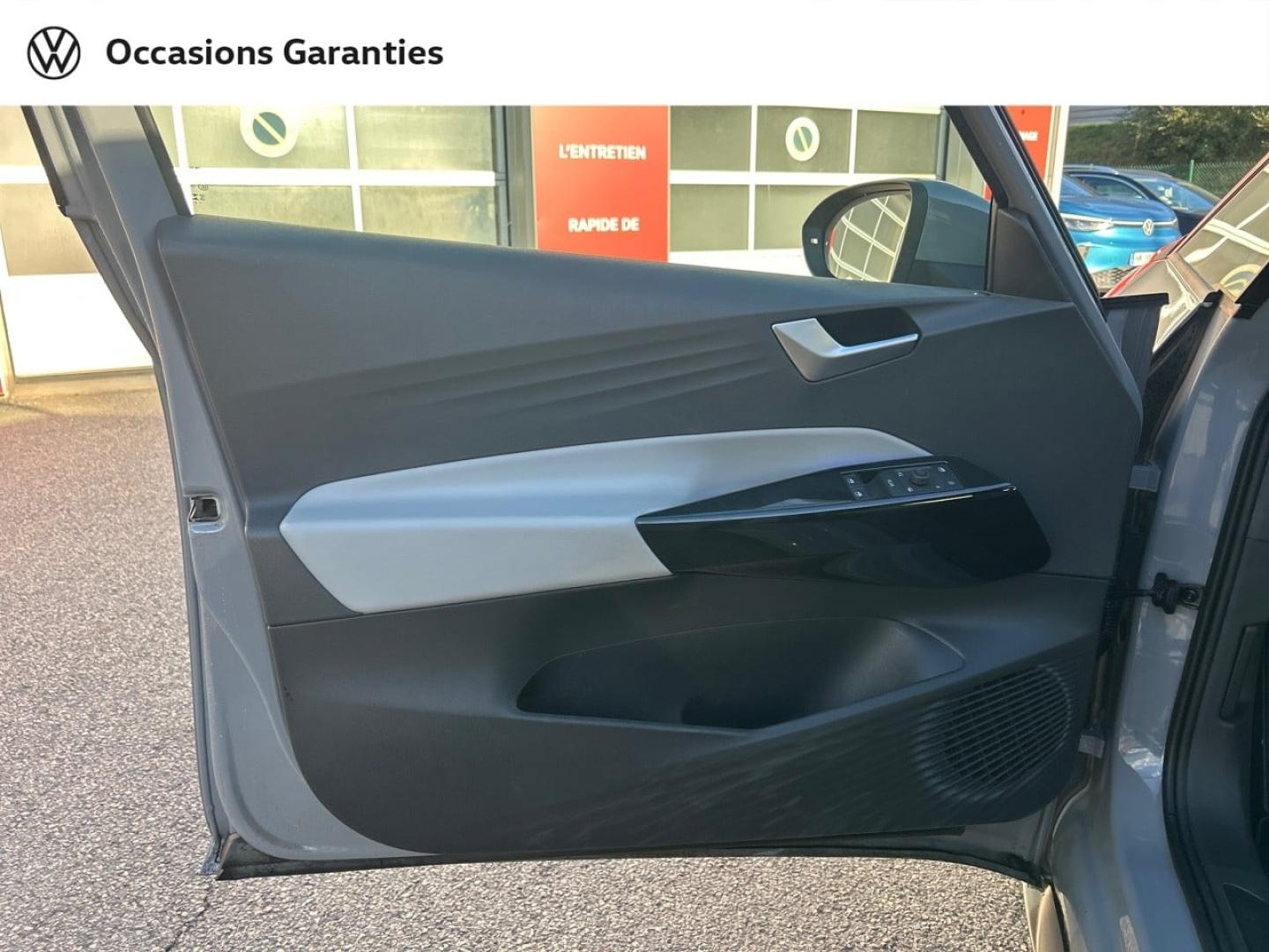 Voitures occasions VOLKSWAGEN ID.3 Base Cesson-Sévigné