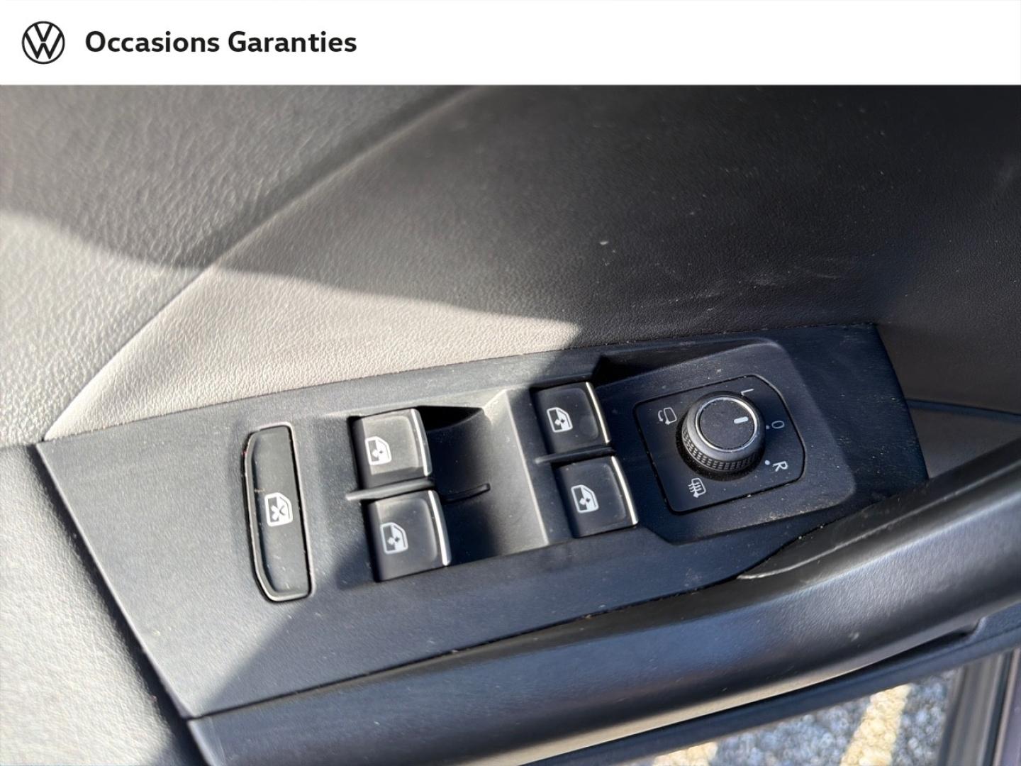 Voitures occasions VOLKSWAGEN T-CROSS R-Line Cesson-Sévigné