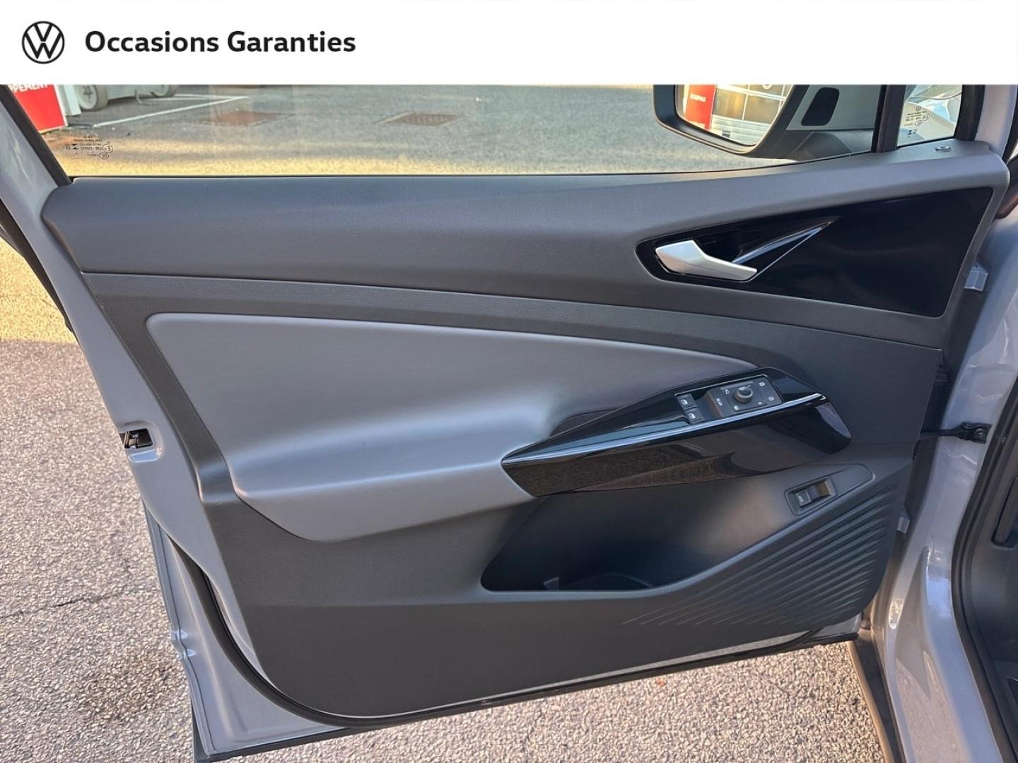 Voitures occasions VOLKSWAGEN ID.5 Life Max Cesson-Sévigné