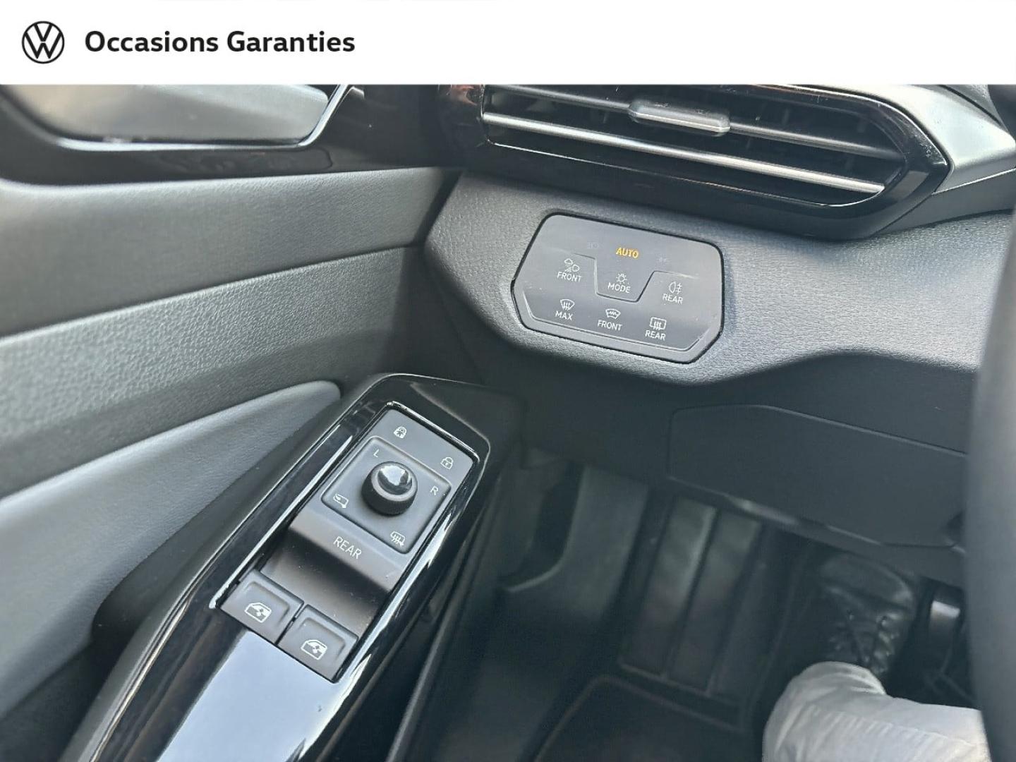 Voitures occasions VOLKSWAGEN ID.5 Life Max Cesson-Sévigné