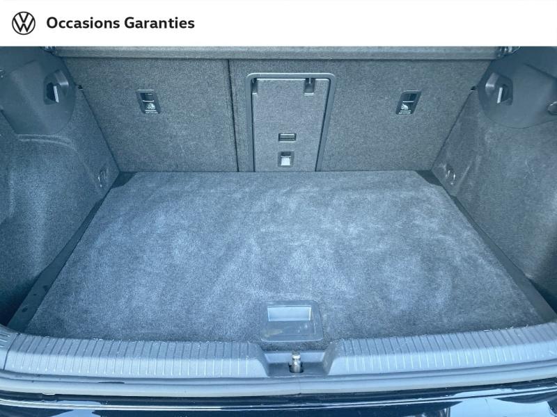 Voitures occasions VOLKSWAGEN GOLF Active Rezé