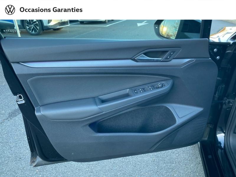 Voitures occasions VOLKSWAGEN GOLF Active Rezé