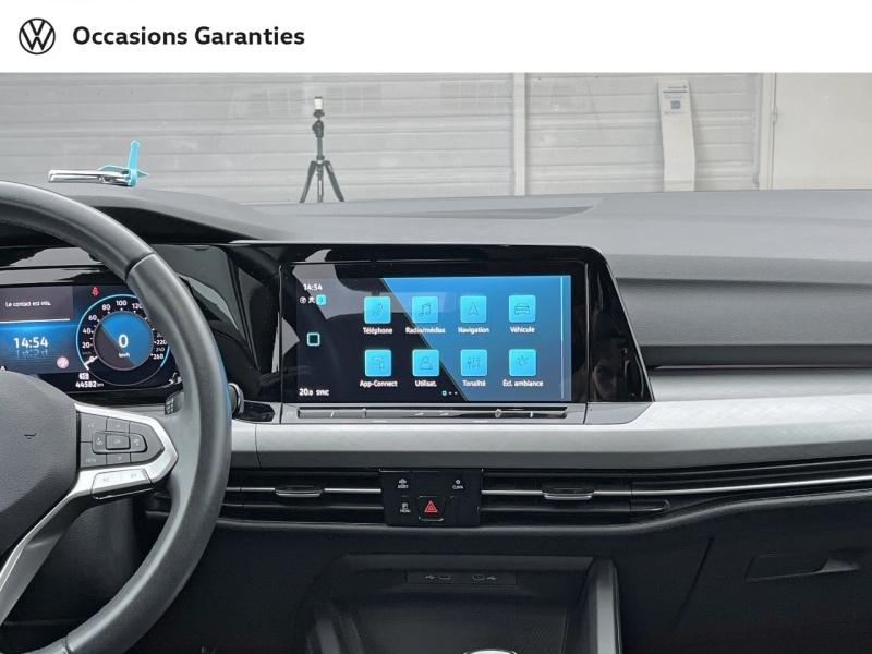 Voitures occasions VOLKSWAGEN GOLF Life Plus Rezé