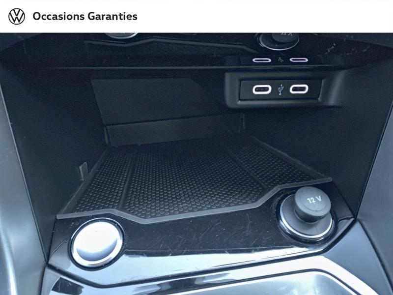 Voitures occasions VOLKSWAGEN T-ROC Life Rezé