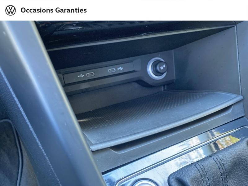 Voitures occasions VOLKSWAGEN TOURAN Carat Rezé