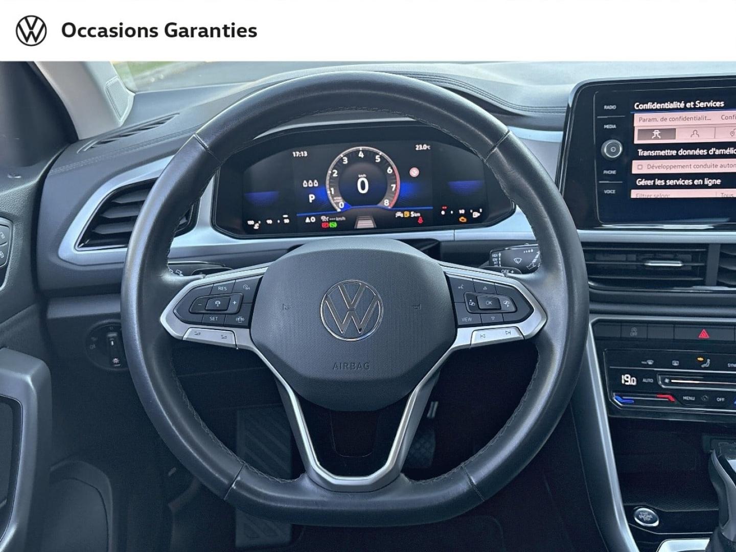 Voitures occasions VOLKSWAGEN T-ROC Life Plus Rezé