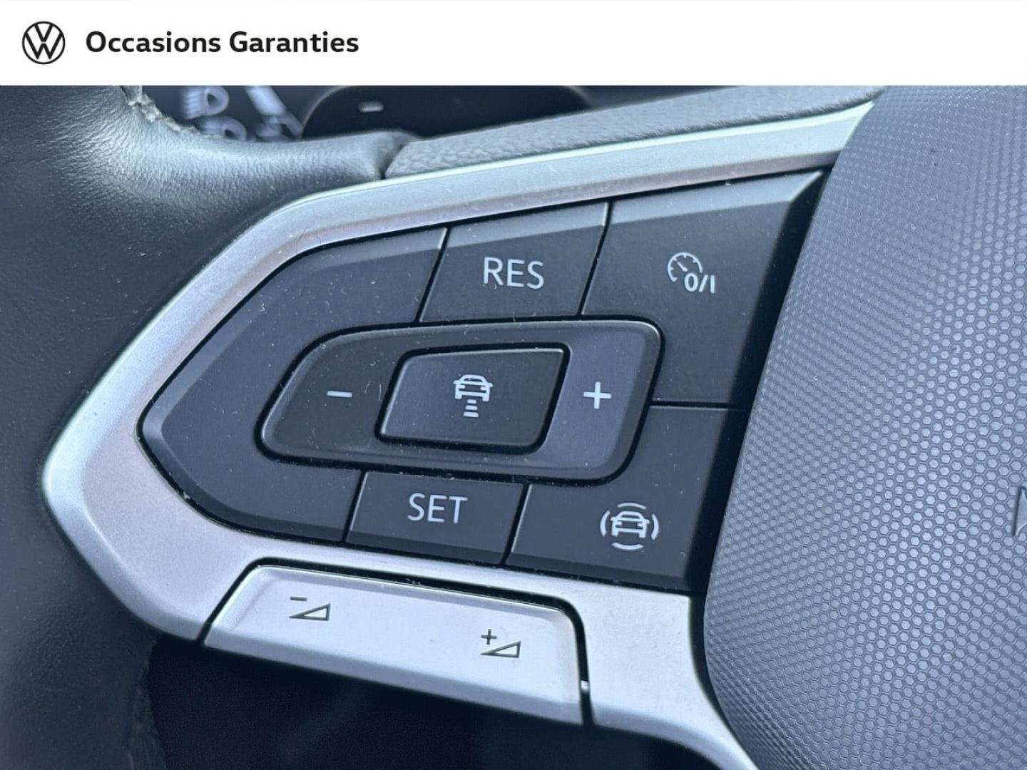 Voitures occasions VOLKSWAGEN T-ROC Life Plus Rezé