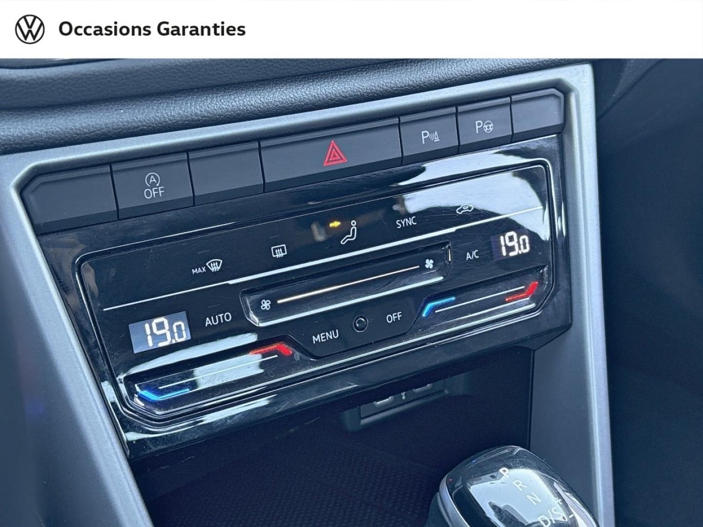 Voitures occasions VOLKSWAGEN T-ROC Life Plus Rezé