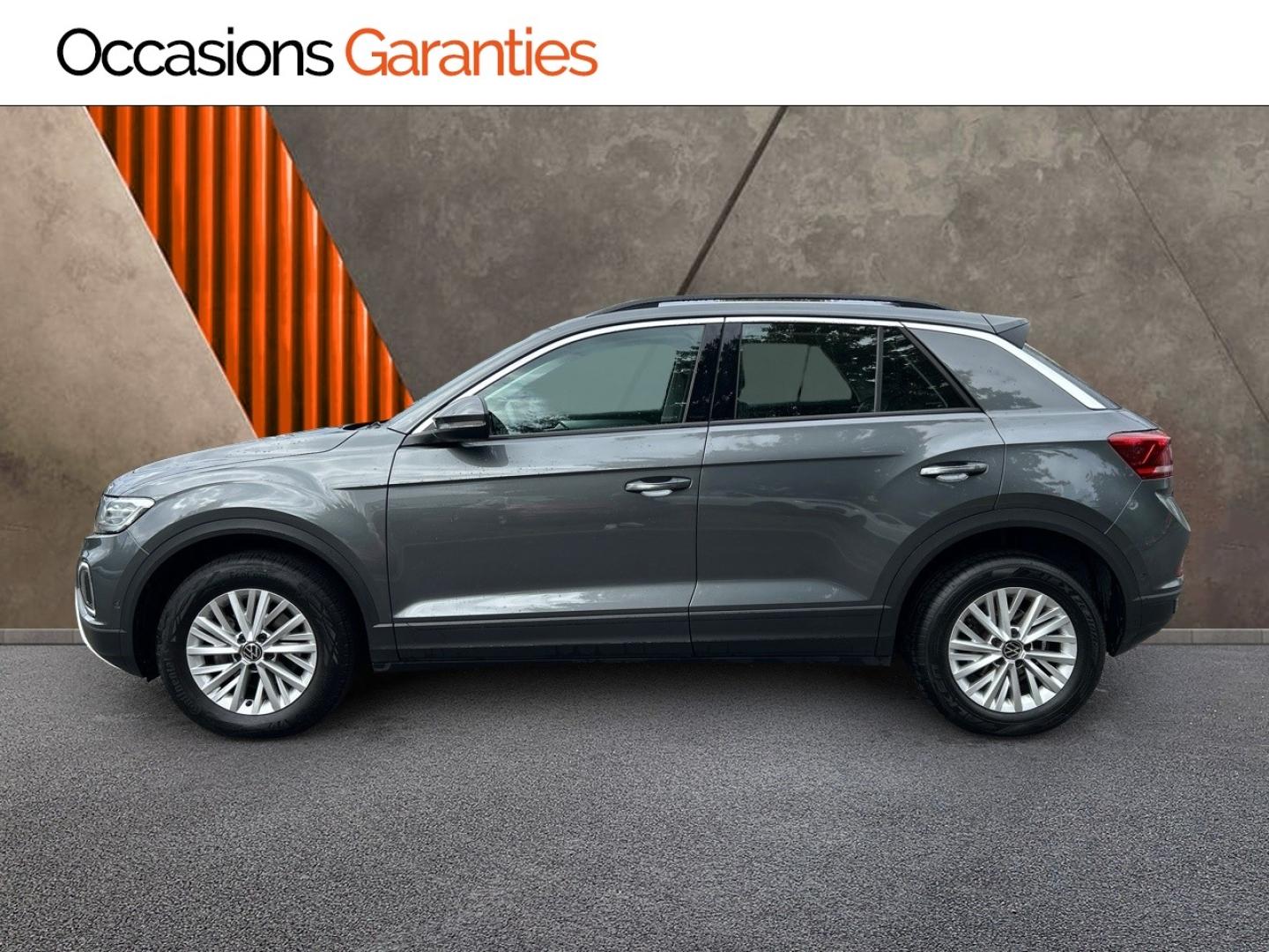 Voitures occasions VOLKSWAGEN T-ROC Life Plus Rezé