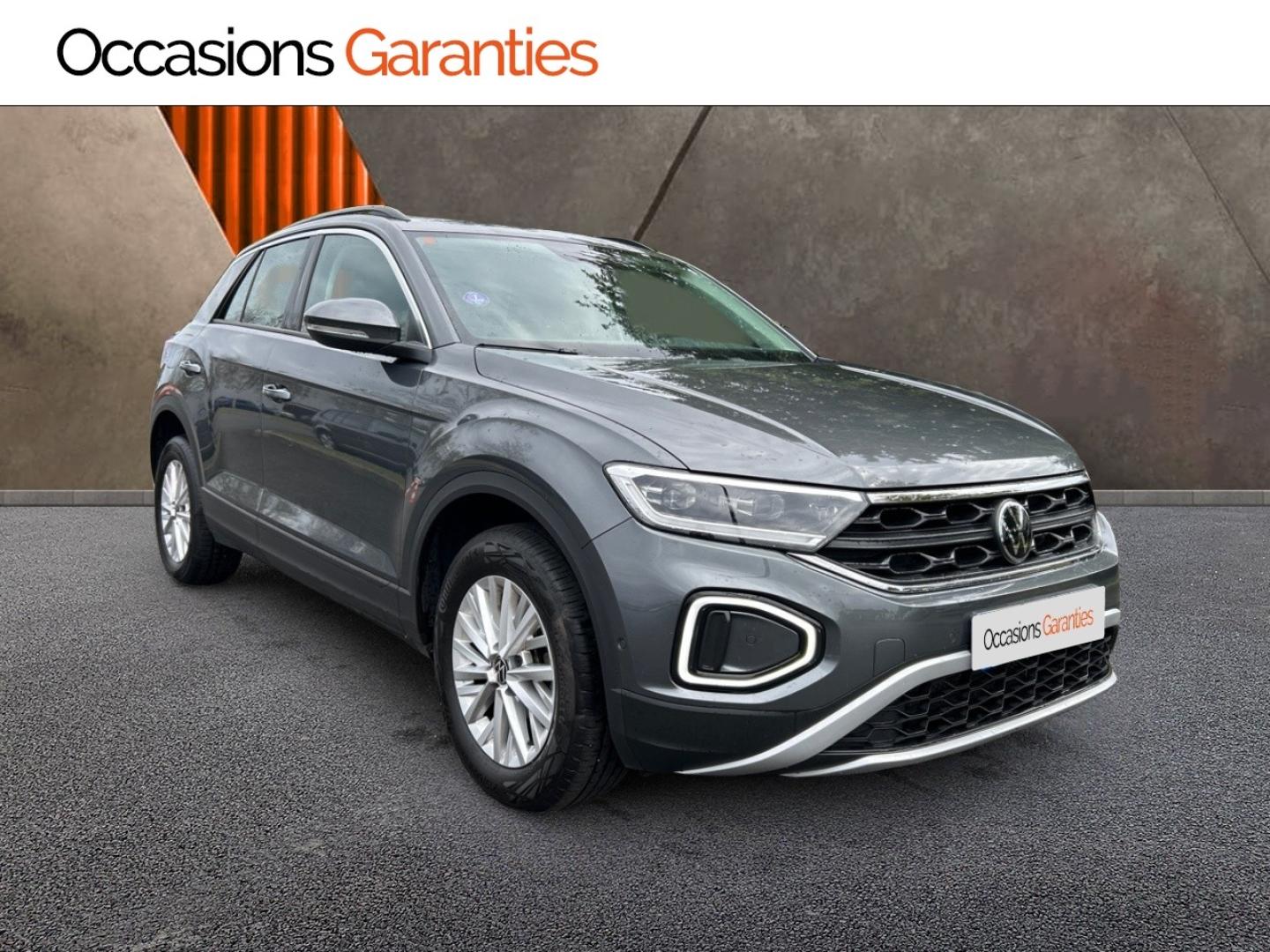 Voitures occasions VOLKSWAGEN T-ROC Life Plus Rezé