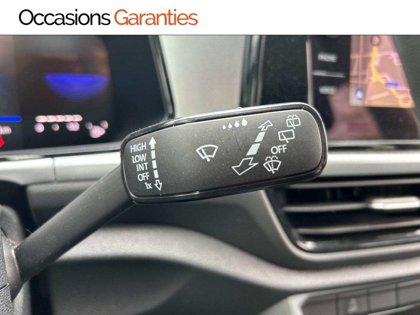 Voitures occasions VOLKSWAGEN T-ROC Life Plus Rezé