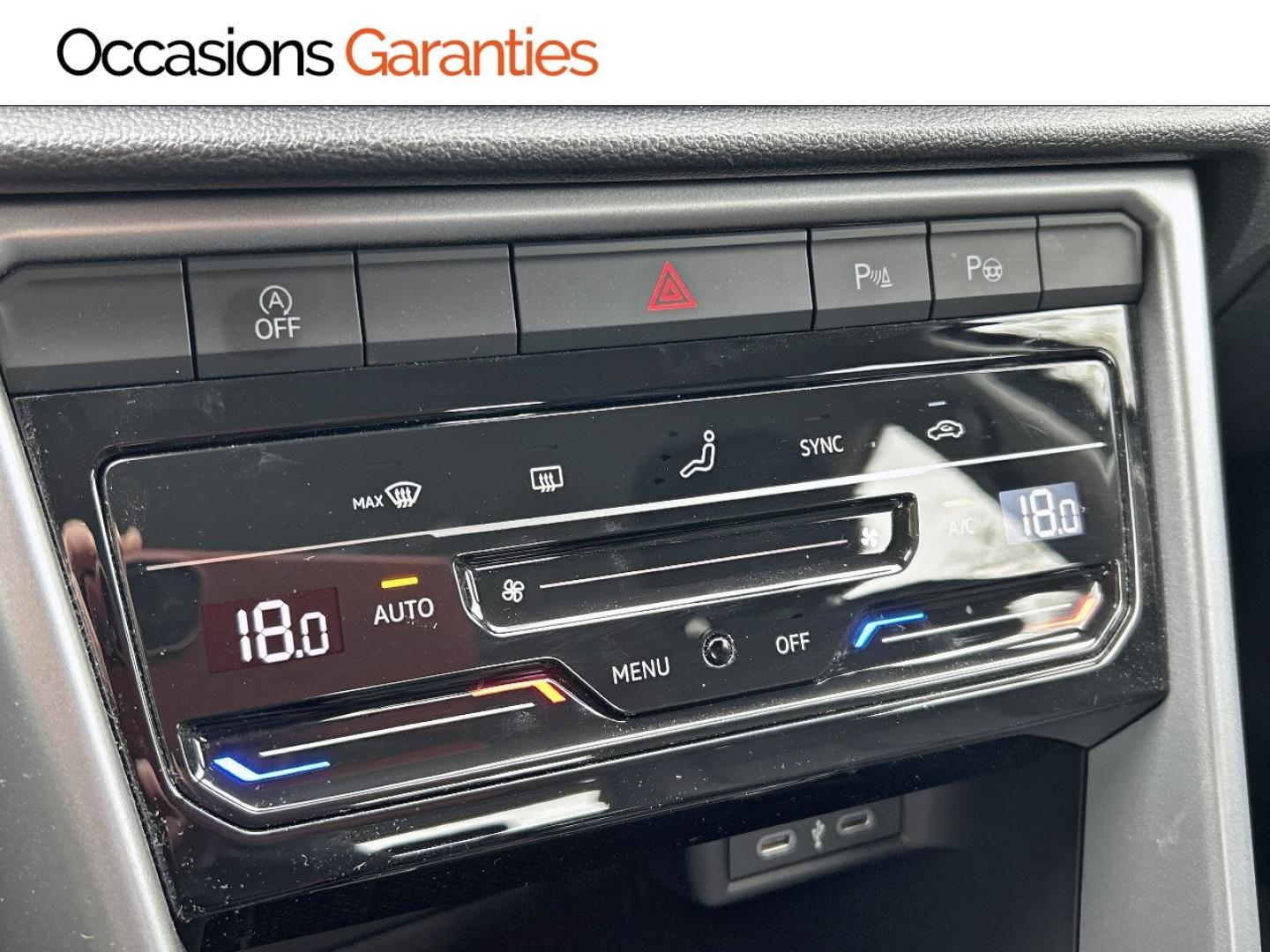 Voitures occasions VOLKSWAGEN T-ROC Life Plus Rezé