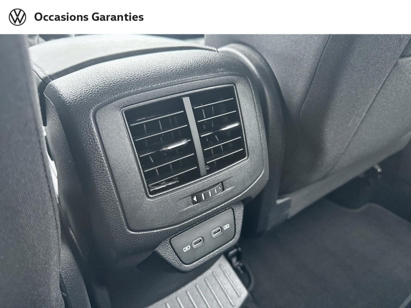 Voitures occasions VOLKSWAGEN T-ROC Style Rezé