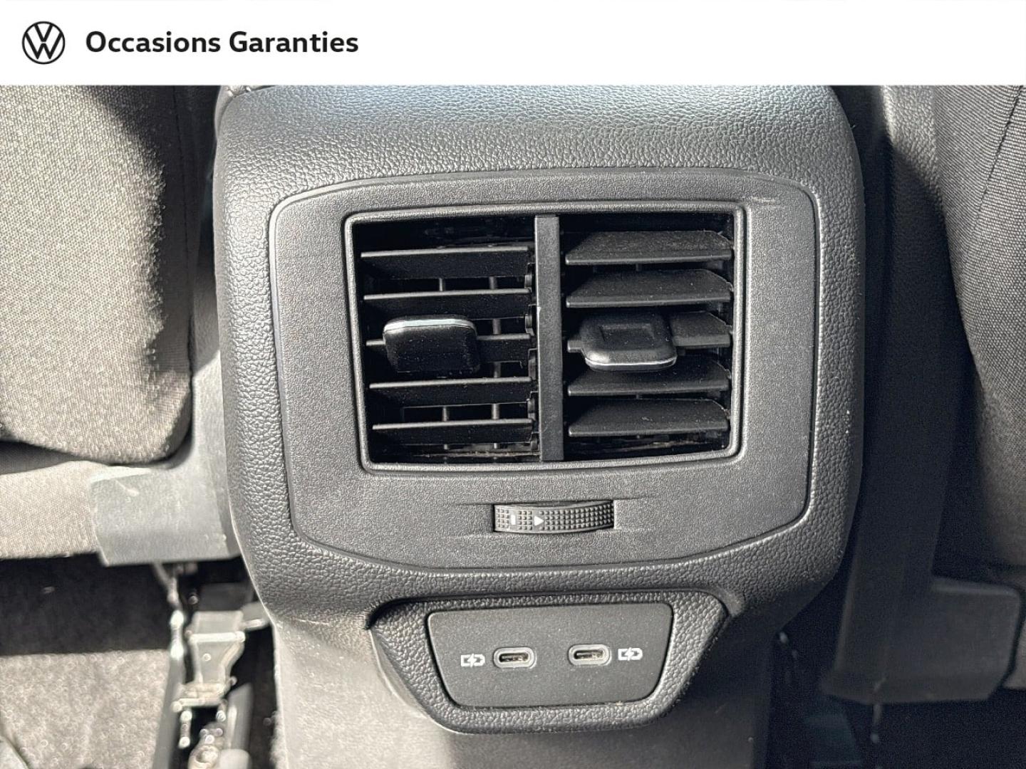 Voitures occasions VOLKSWAGEN T-ROC Style Rezé