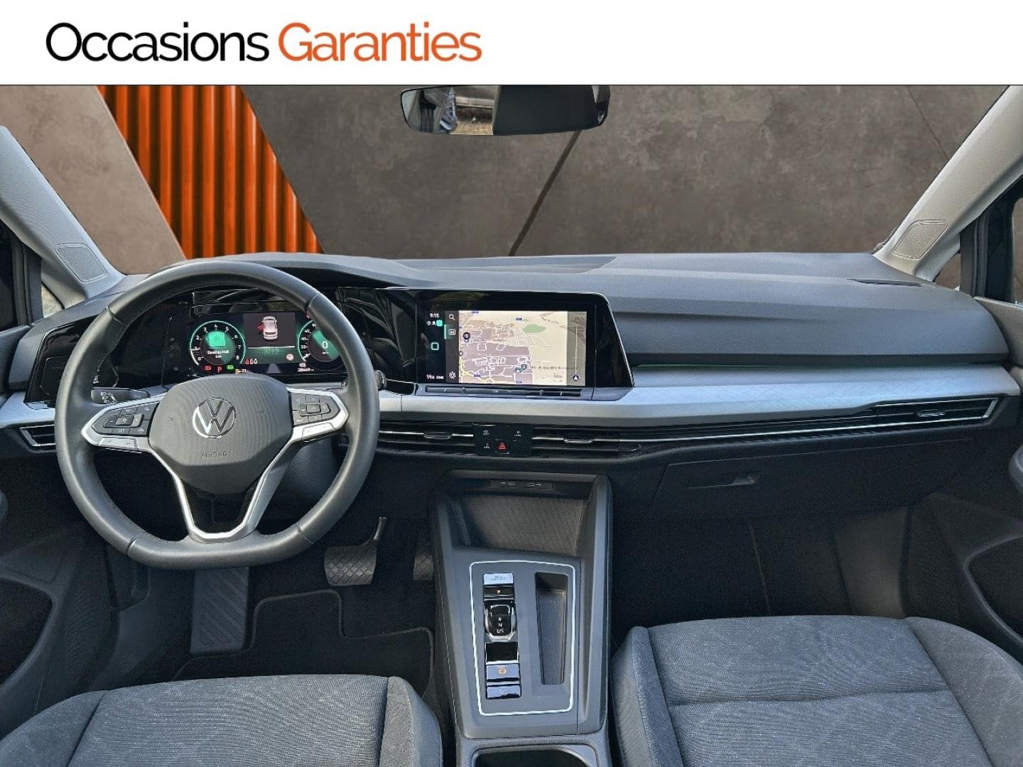 Voitures occasions VOLKSWAGEN GOLF Life Plus Rezé