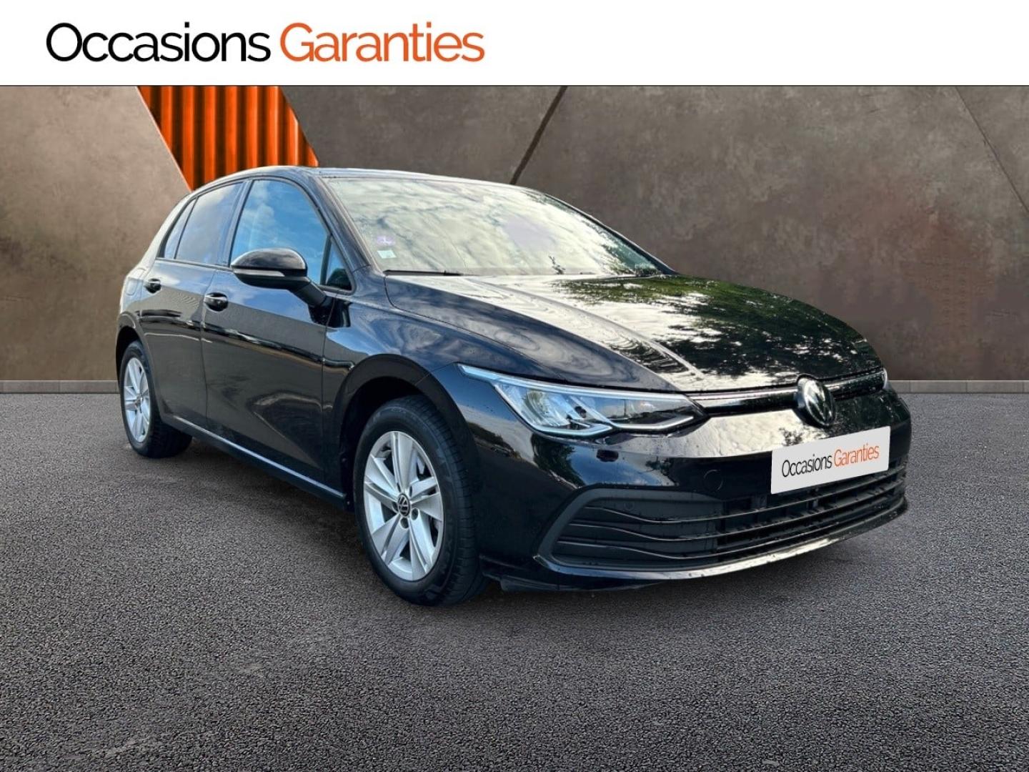 Voitures occasions VOLKSWAGEN GOLF Life Plus Rezé