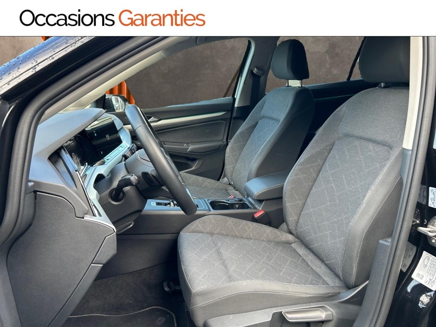 Voitures occasions VOLKSWAGEN GOLF Life Plus Rezé
