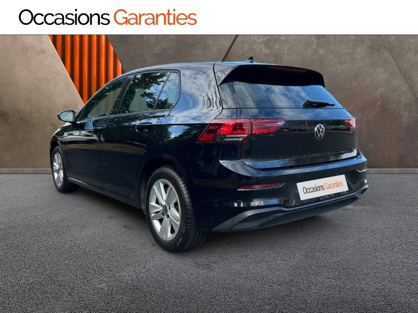 Voitures occasions VOLKSWAGEN GOLF Life Plus Rezé