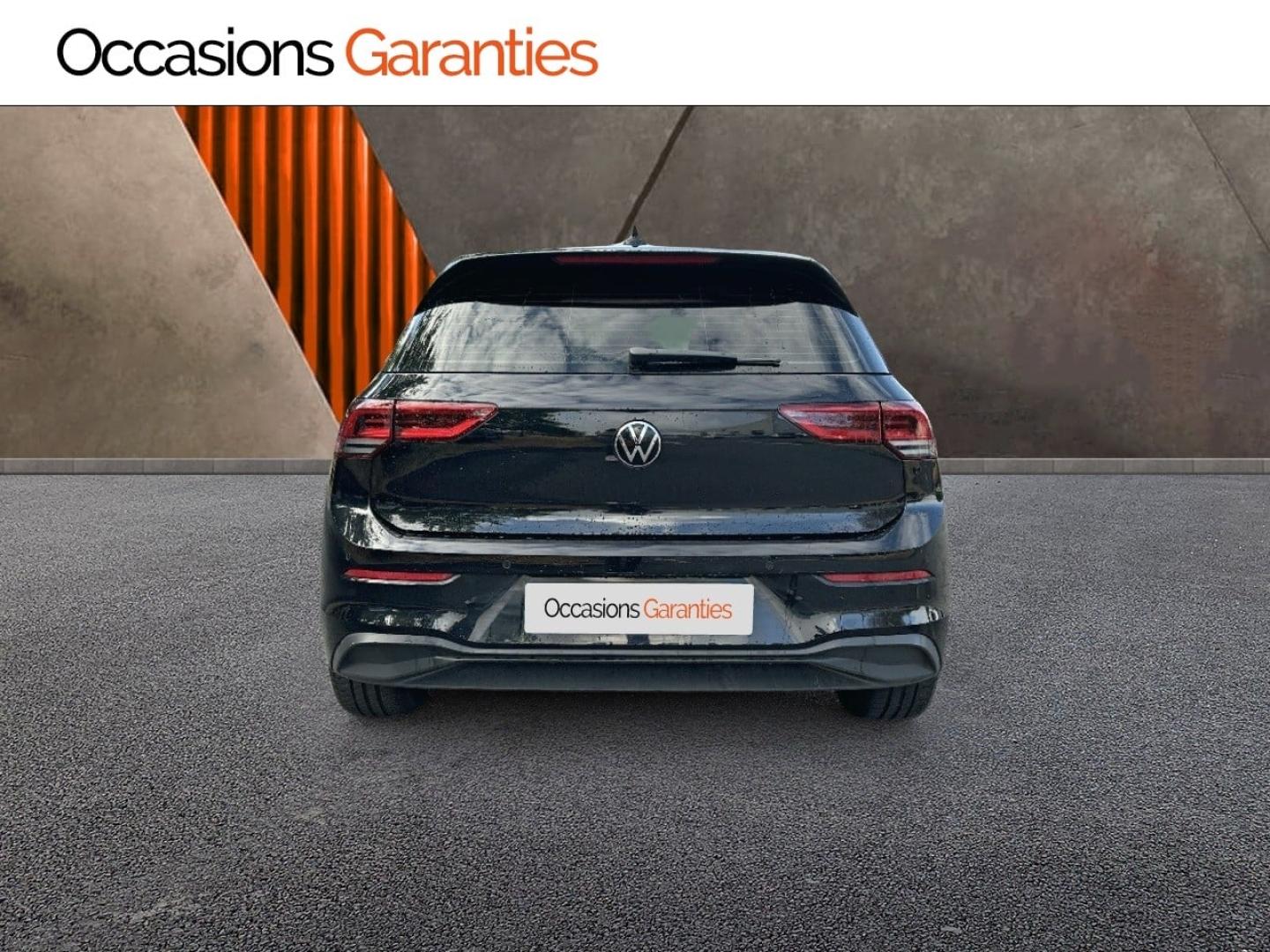 Voitures occasions VOLKSWAGEN GOLF Life Plus Rezé