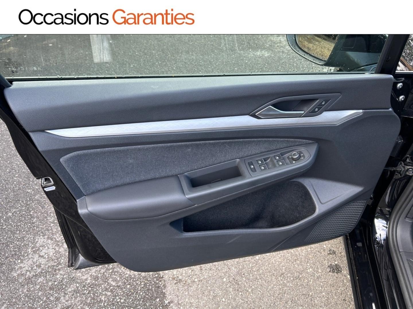 Voitures occasions VOLKSWAGEN GOLF Life Plus Rezé