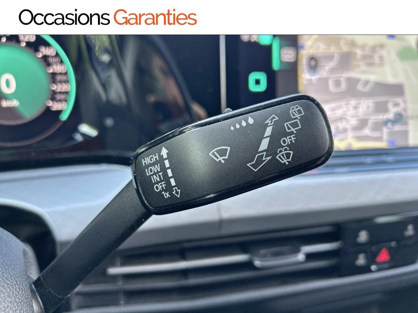 Voitures occasions VOLKSWAGEN GOLF Life Plus Rezé