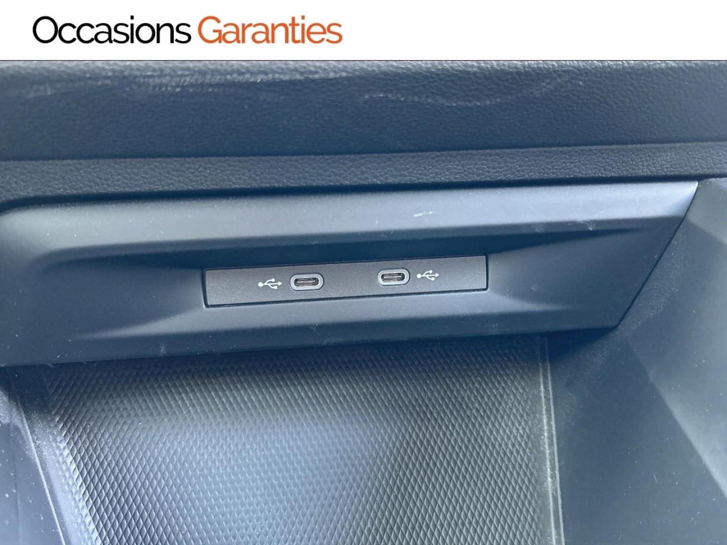 Voitures occasions VOLKSWAGEN GOLF Life Plus Rezé