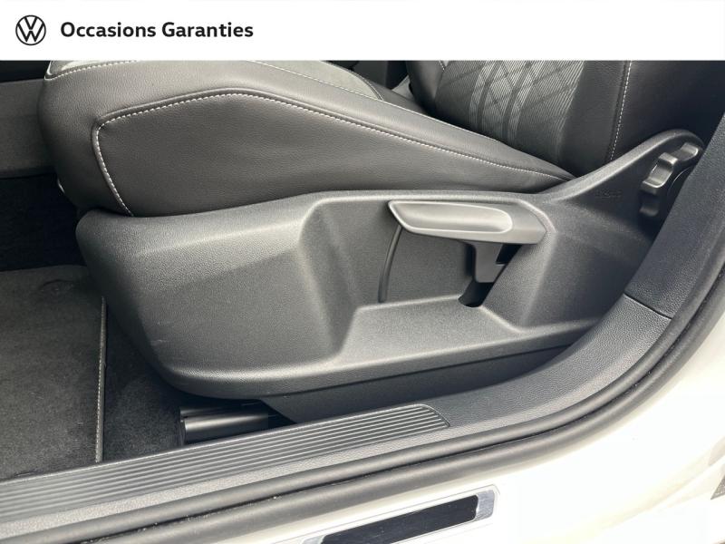 Voitures occasions VOLKSWAGEN T-ROC R-Line Rezé