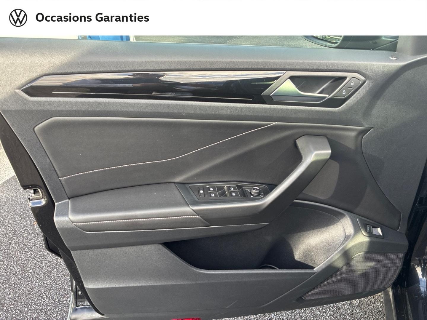 Voitures occasions VOLKSWAGEN T-ROC R-Line Edition Rezé