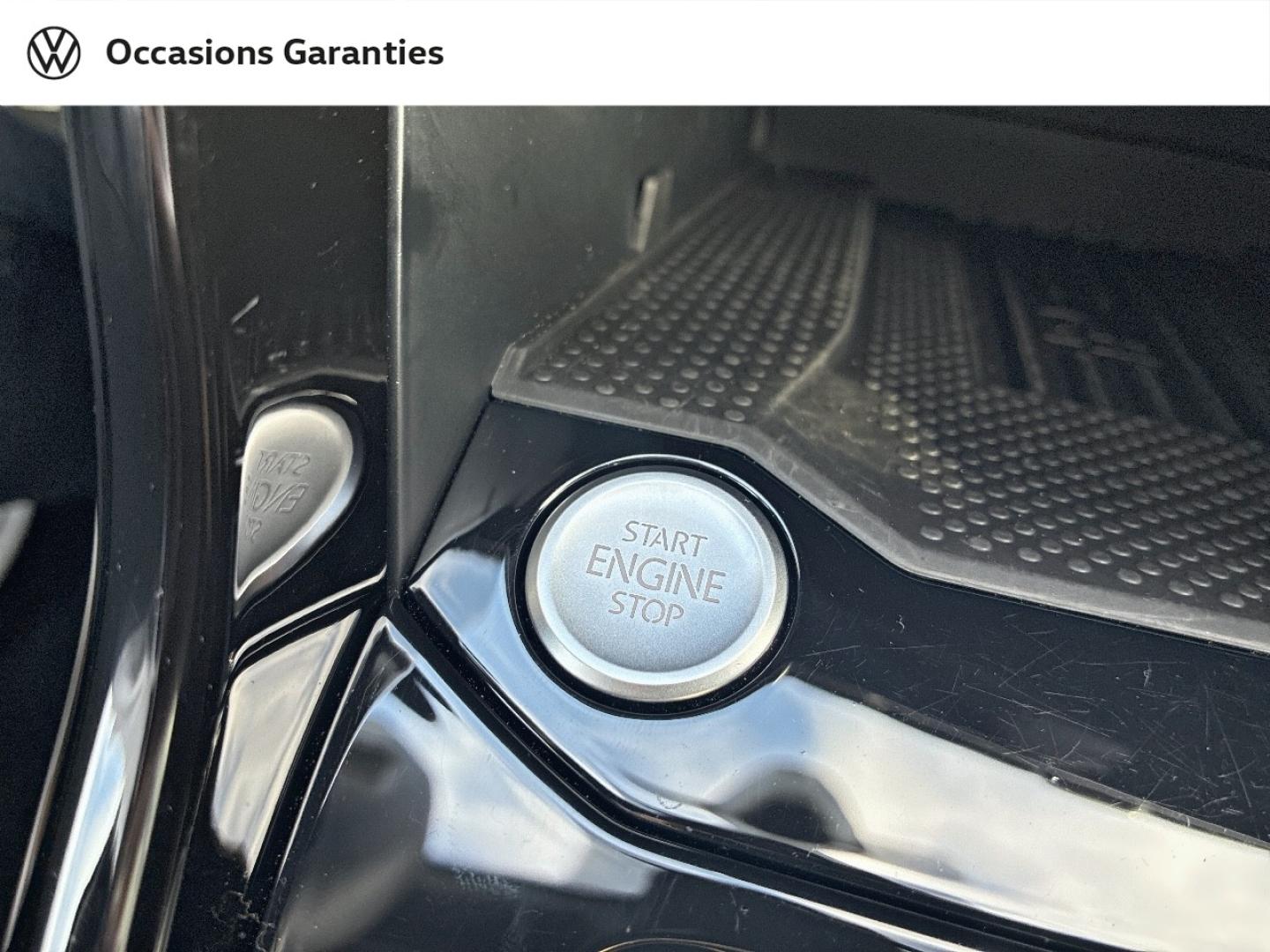Voitures occasions VOLKSWAGEN T-ROC R-Line Edition Rezé