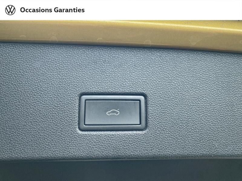 Voitures occasions VOLKSWAGEN T-ROC R-Line Rezé