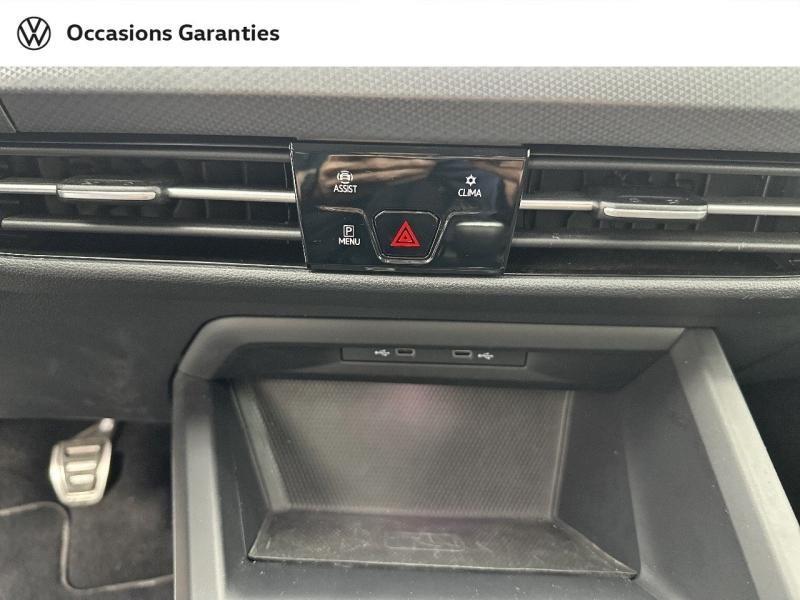 Voitures occasions VOLKSWAGEN GOLF Life 1st Rezé