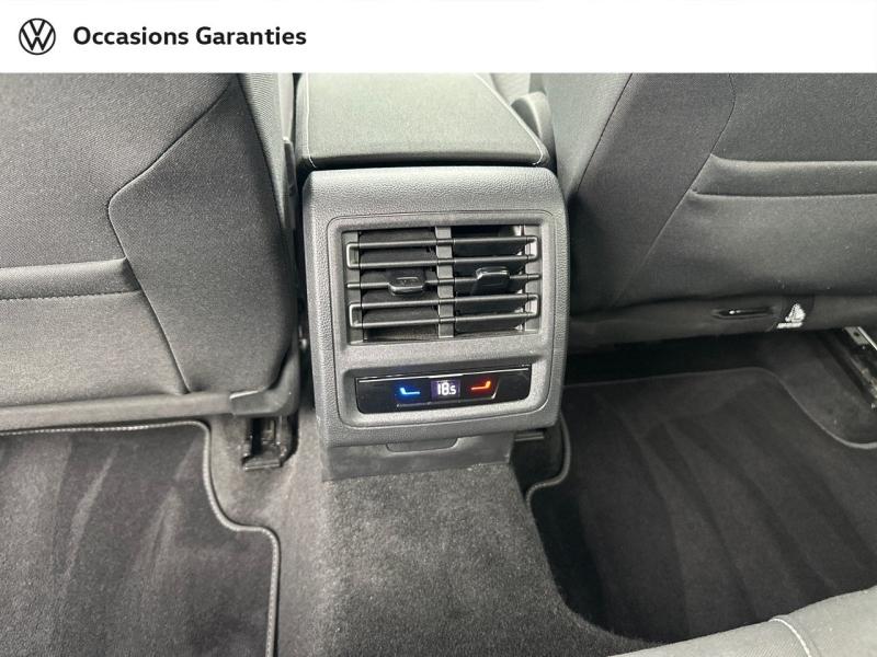 Voitures occasions VOLKSWAGEN GOLF Life 1st Rezé