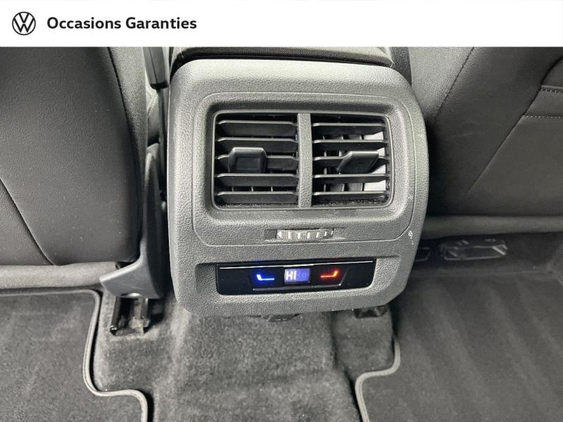 Voitures occasions VOLKSWAGEN TOURAN Life Plus Rezé