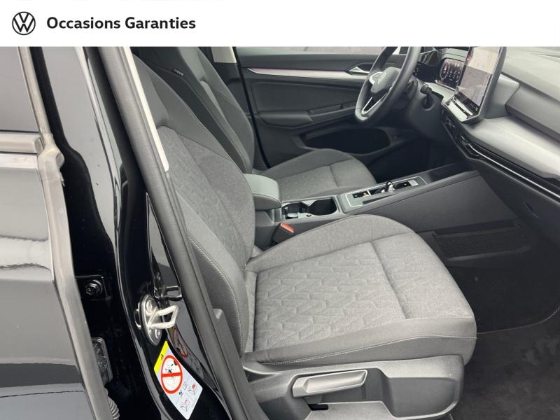Voitures occasions VOLKSWAGEN GOLF Life Plus Rezé