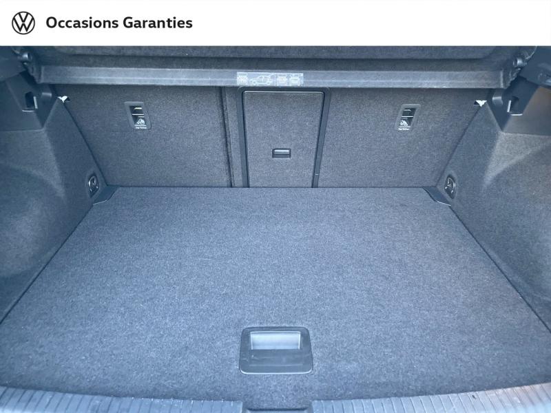 Voitures occasions VOLKSWAGEN T-ROC Active Rezé