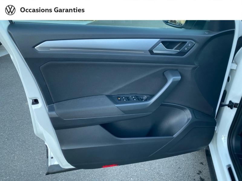 Voitures occasions VOLKSWAGEN T-ROC Active Rezé