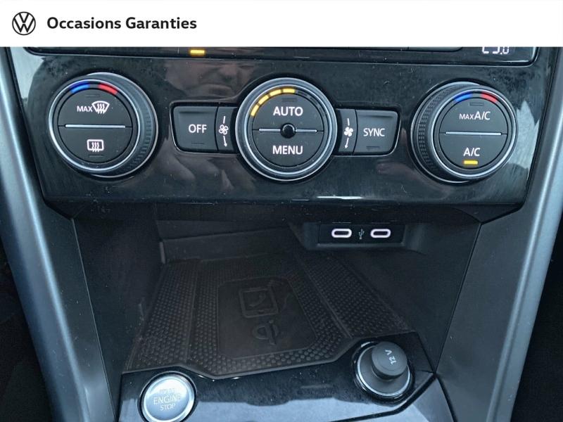 Voitures occasions VOLKSWAGEN T-ROC Active Rezé