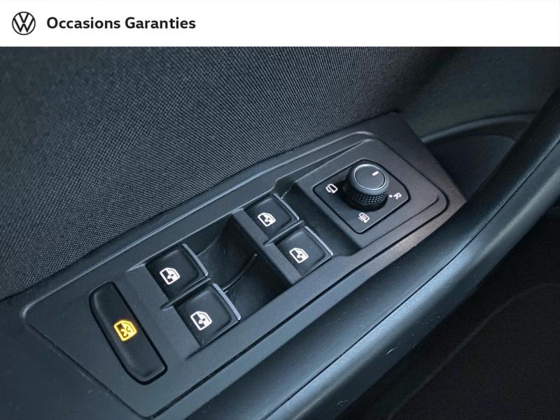 Voitures occasions VOLKSWAGEN T-ROC Active Rezé
