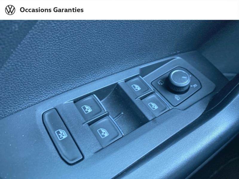 Voitures occasions VOLKSWAGEN T-CROSS Active Rezé