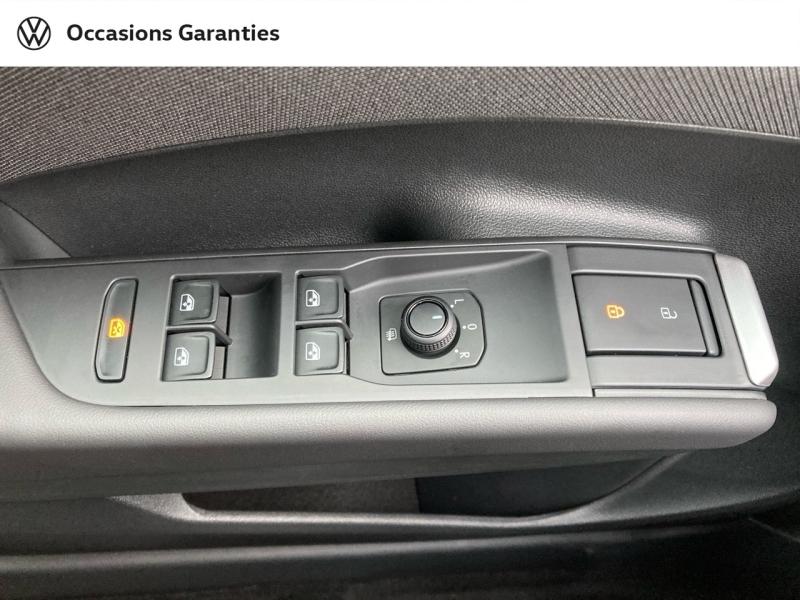 Voitures occasions VOLKSWAGEN T-ROC Base Rezé