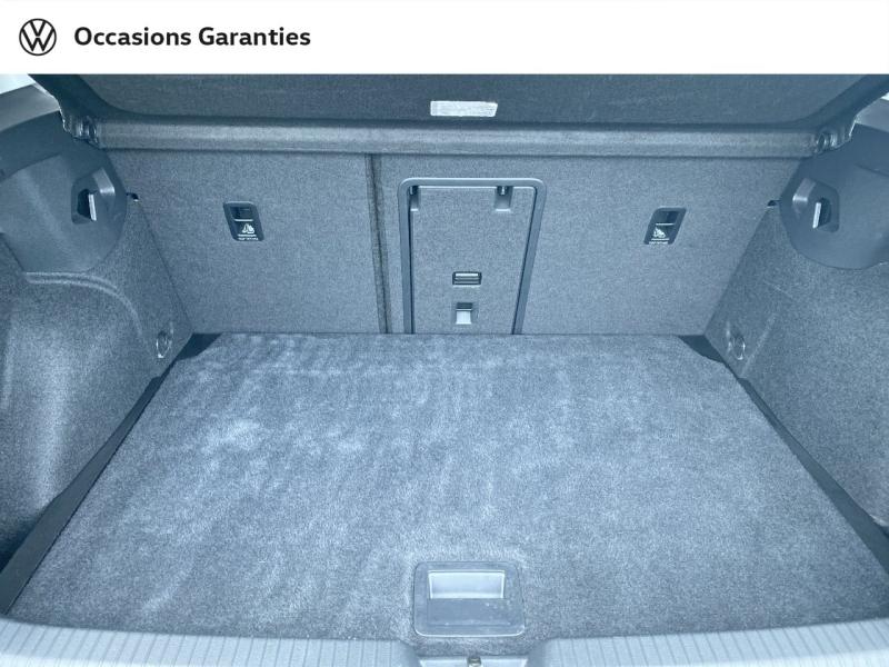 Voitures occasions VOLKSWAGEN GOLF Life Business Rezé