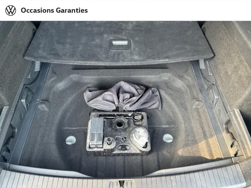 Voitures occasions VOLKSWAGEN TOURAN Carat Rezé